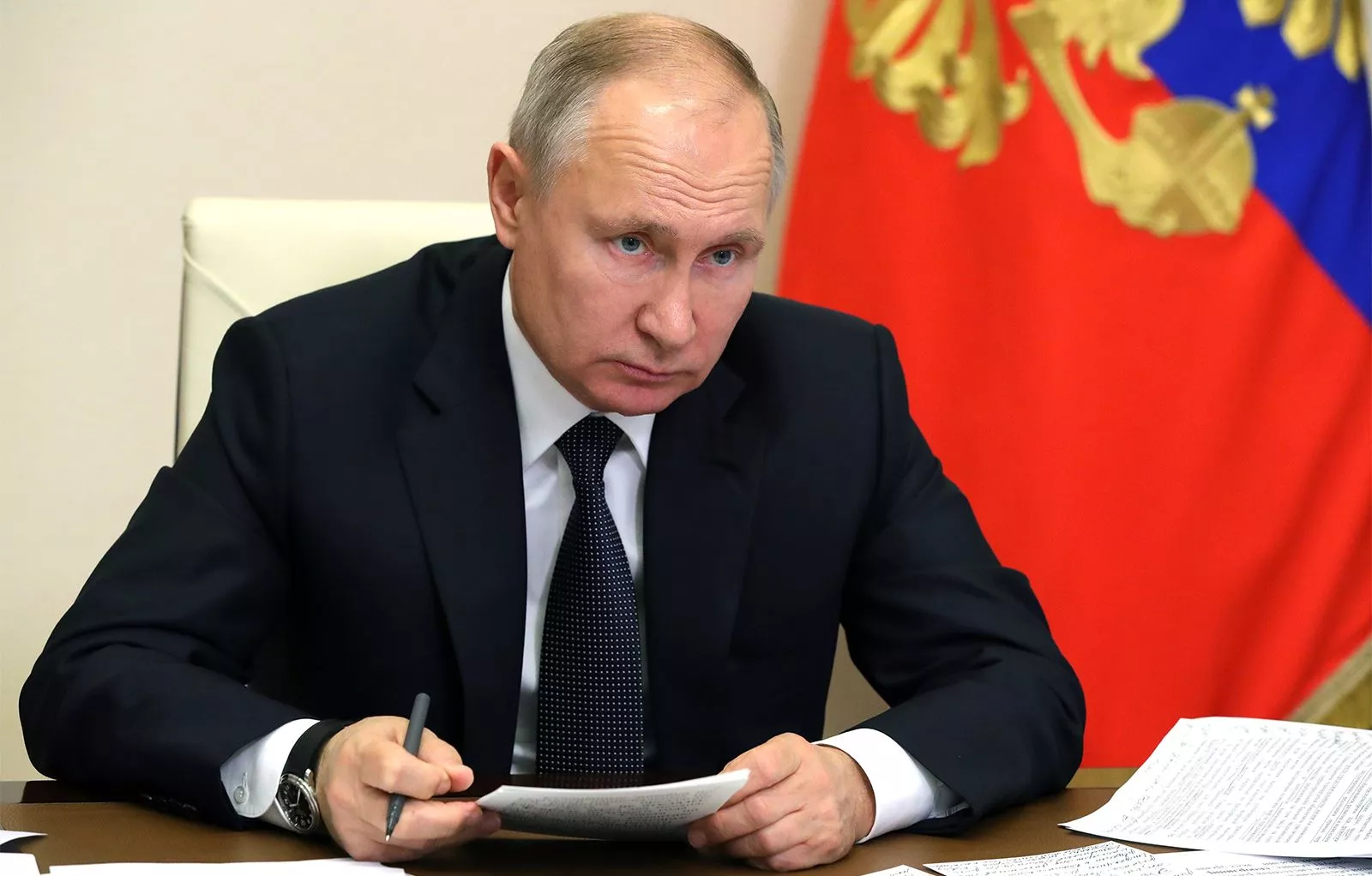 Путин: будем искренне болеть за российских хоккеистов на ОИ и надеяться на удачу