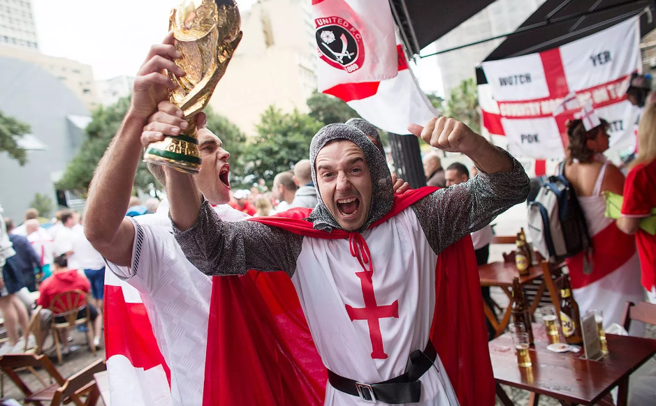 ФИФА запретила фанатам приходить на стадионы ЧМ-2022 в костюмах крестоносцев