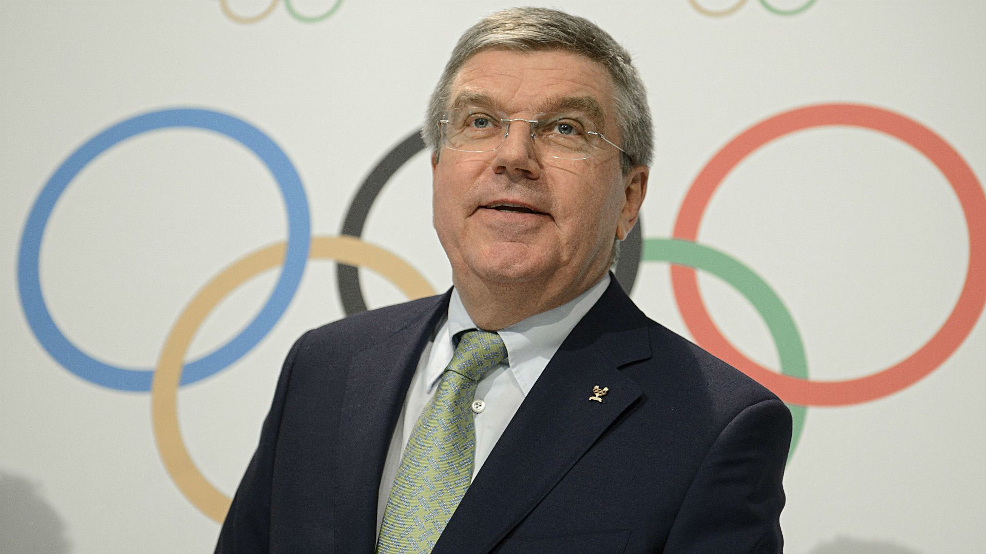 Глава МОК Бах призвал оставить в силе санкции против российских спортсменов