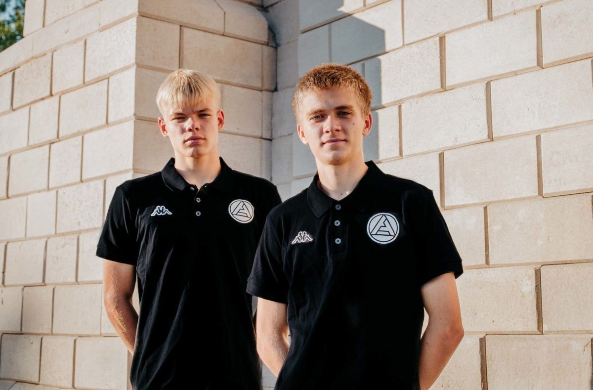 Два воспитанника тольяттинского футбола подписали контракты с «Акроном»