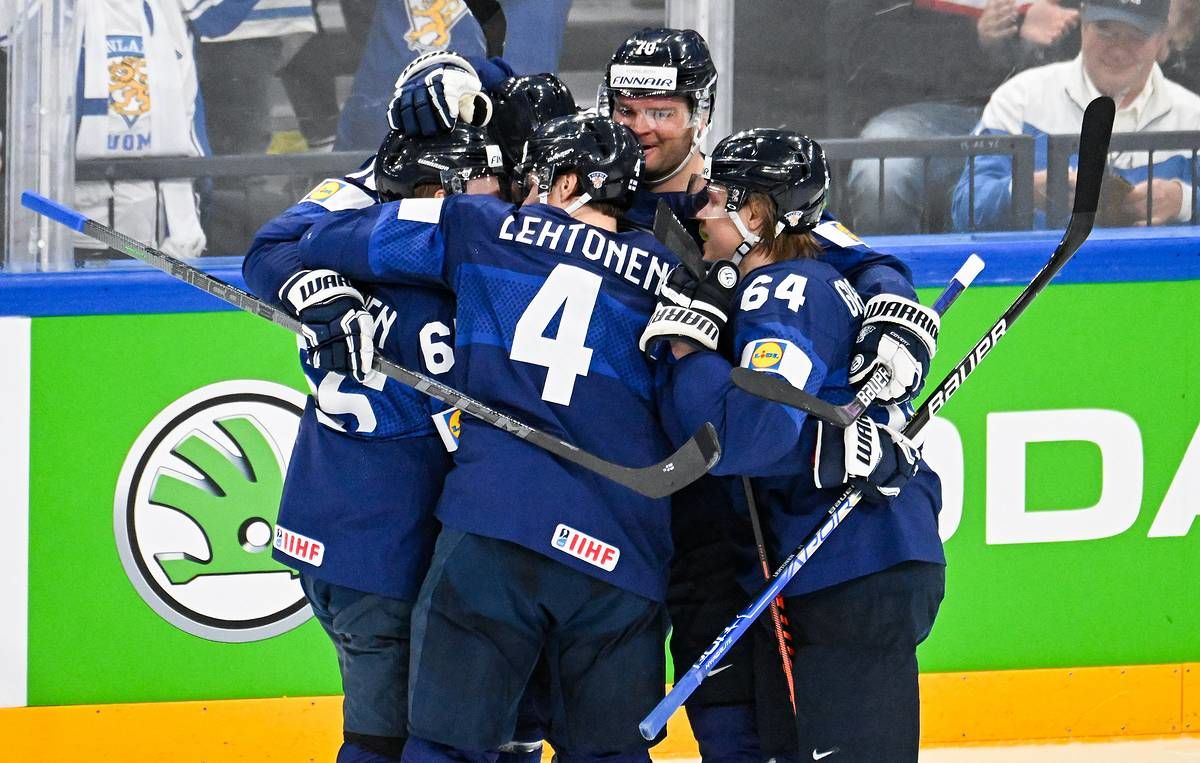 Сборная Финляндии завоевала золотые медали домашнего чемпионата мира-2022 по хоккею