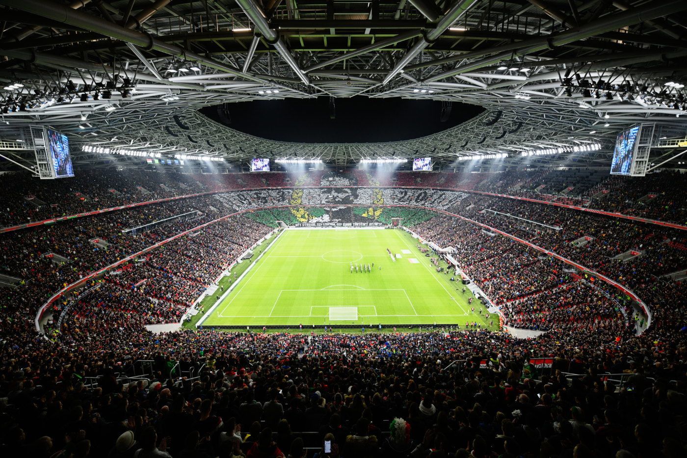 38 тысяч в Петербурге и Баку, полный стадион в Будапеште и пустота в Мюнхене. Всё о допуске зрителей на арены Евро 2020