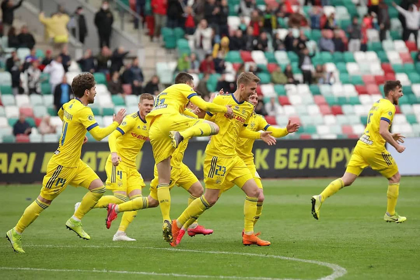 БАТЭ – Слуцк прогноз 14 марта 2021 года: ставки и коэффициенты на матч чемпионата Беларуси