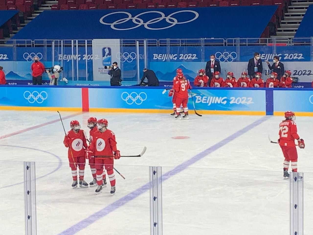 Организаторы Олимпиады-2022 в Пекине заставили российских и канадских хоккеисток играть в масках