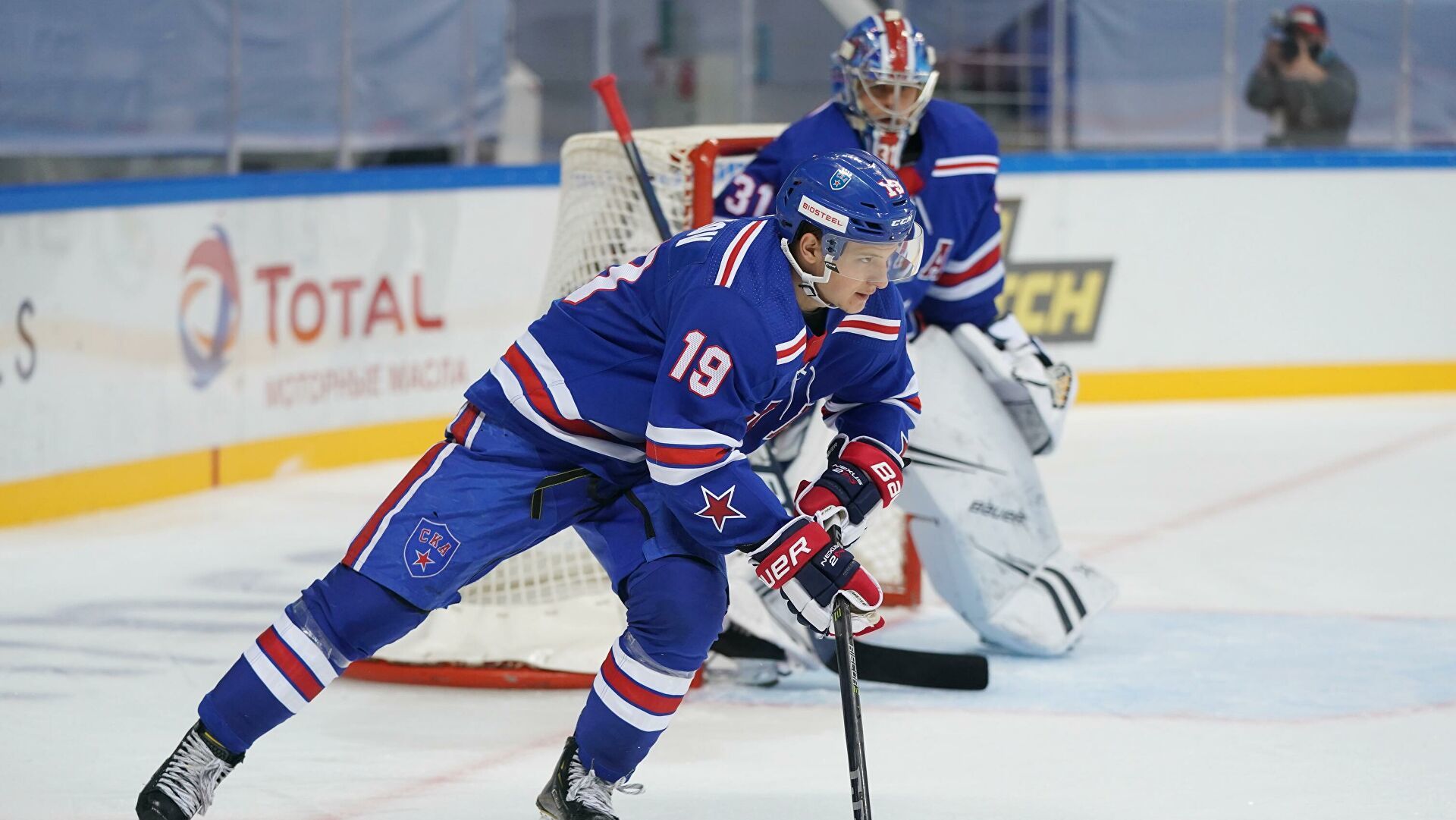 Ткачев может расторгнуть контракт с СКА, чтобы уехать в НХЛ