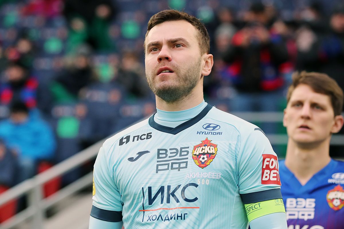 Голкипер ЦСКА Акинфеев стал лучшим игроком команды в ноябре и декабре